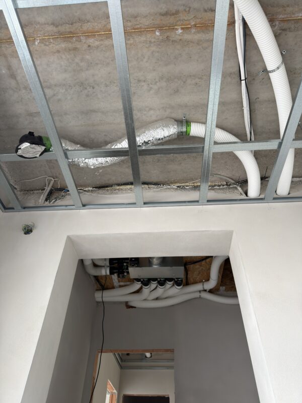 https://www.komfort-klima.cz/wp-content/uploads/2026/06/IMG_8186-scaled.jpeg